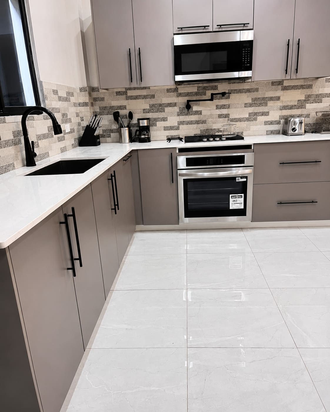 Accommodation near Piarco modern kitchen appliances
